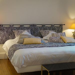 Camera con letto king size